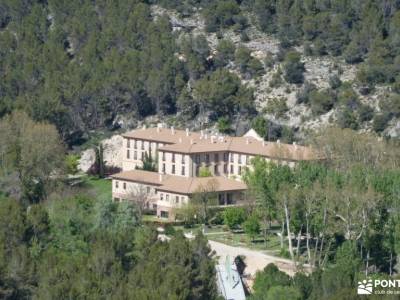 Monumento Natural Tetas de Viana - Trillo puente de agosto bastones de trekking la hiruela rutas pue